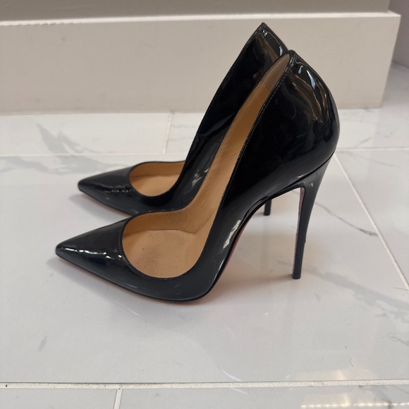 Christian Louboutin  So Kate Patent Pointed-Toe Red Sole Pump - Picture 1 of 4